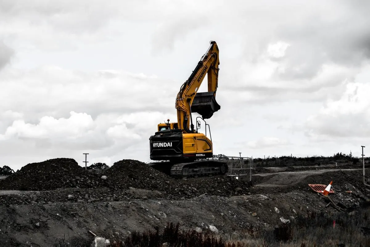 Business 2 image LG PLANT HIRE