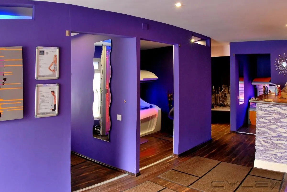 Business 13 image SUNDREAM