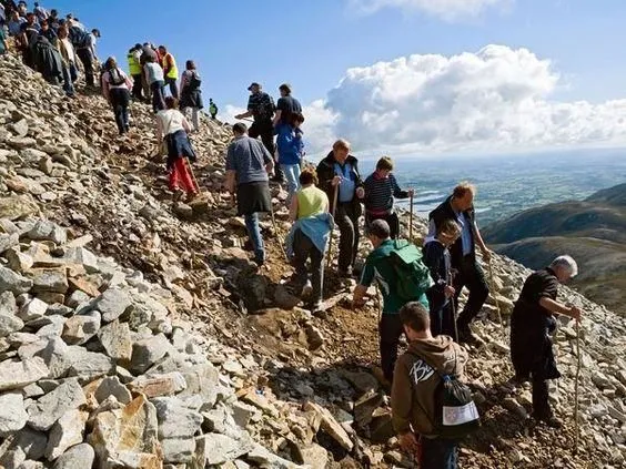 Business 8 image ATLASTRAVEL.IE BUS & COACH HIRE