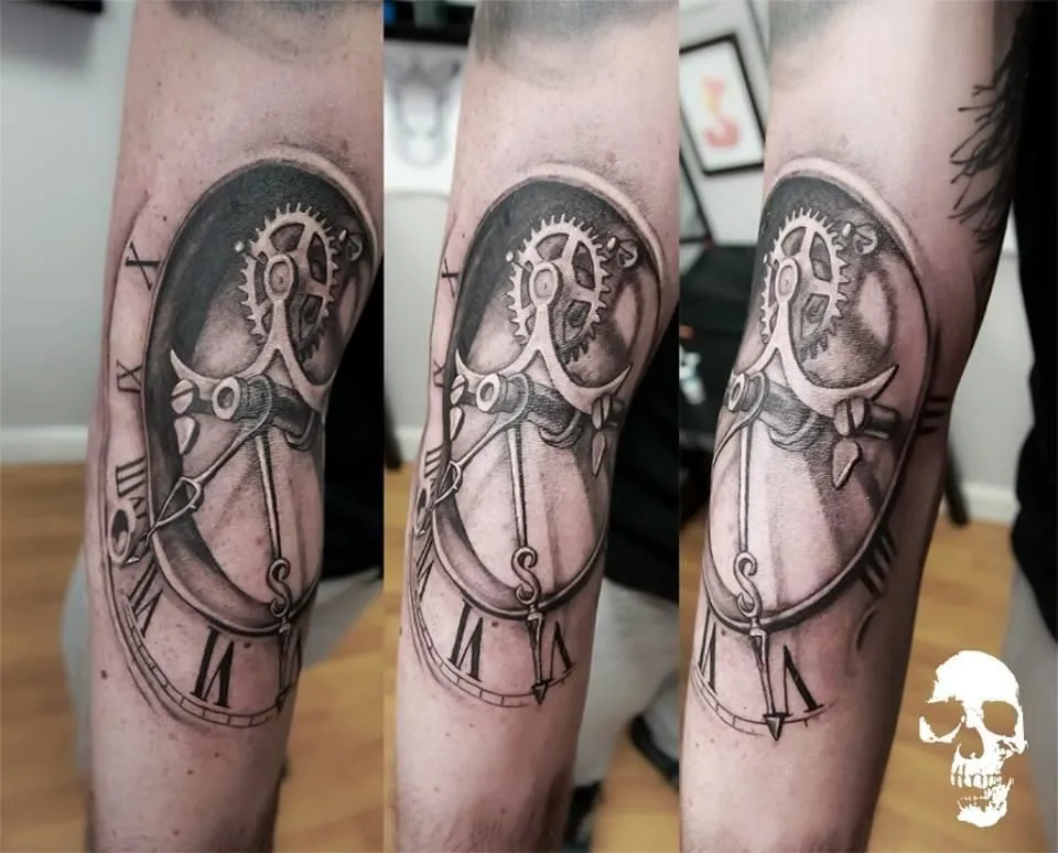 Business 3 image SUBS TATTOO